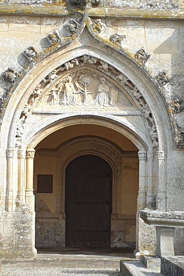 Mairie de Bricqueville_entree_eglise